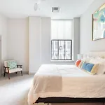 2Br Distinguished Apartment Rooftop Deck & Gym